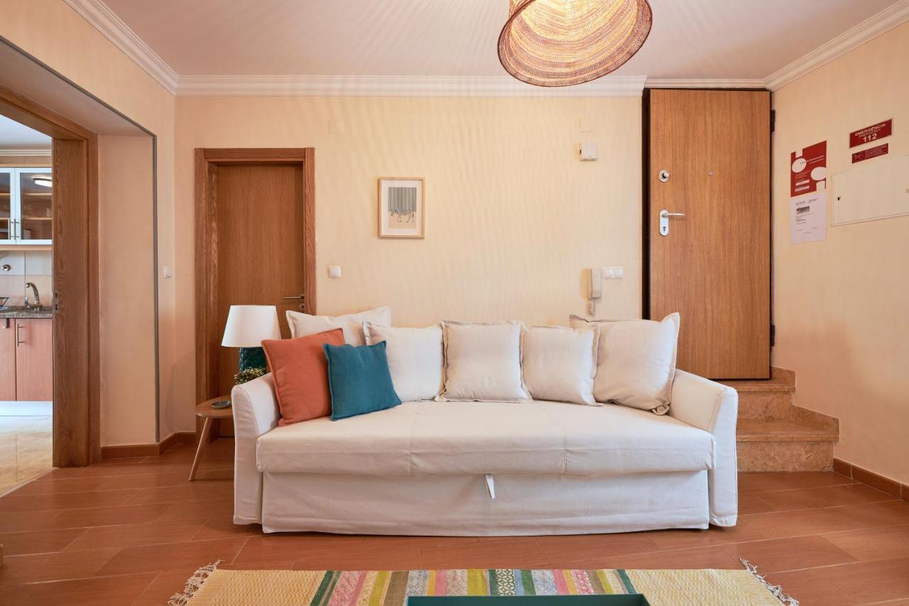 Spacious And Renovated Apartment With Amazing Patio, By Timecooler Lisbon Exterior photo