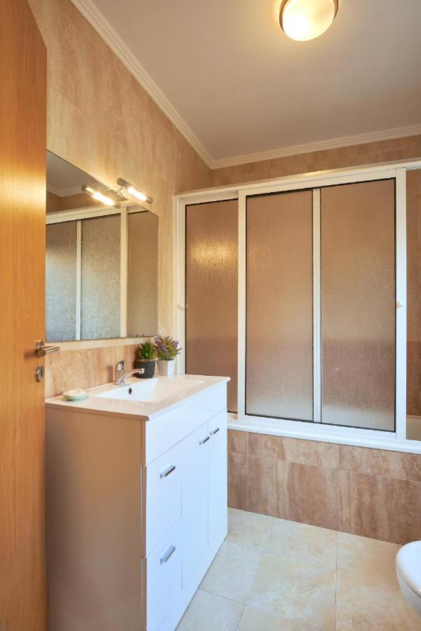 Spacious And Renovated Apartment With Amazing Patio, By Timecooler Lisbon Exterior photo